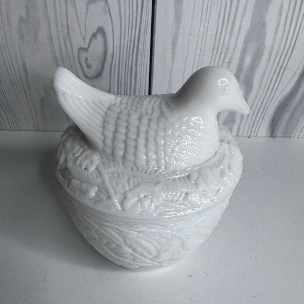 Vintage Avon Dove Nesting 5” White Milk Glass Hen Trinket Candy Dish with Lid